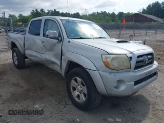 2010 Toyota Tacoma z VIN 3TMMU4FN8AM020897, wystawiony jako IAAI lot #42663800 z przebiegiem 308 973 mil mil oraz . Historia ofert i sprzedaży dostępna na DreamBid. Obrazek 1.