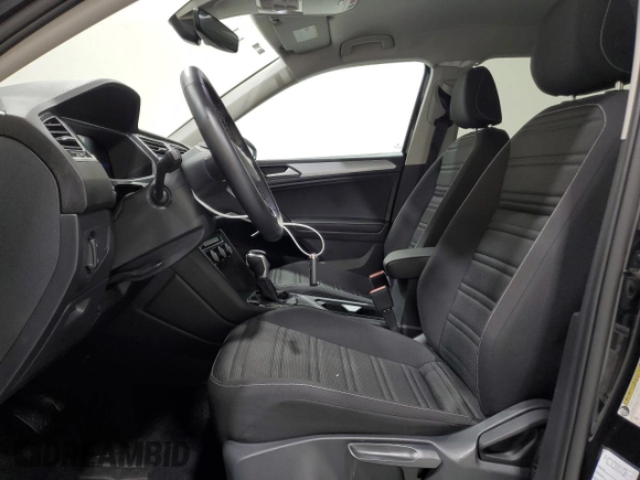 2024 Volkswagen Tiguan S with VIN 3VVRB7AX2RM211296, listed as a Copart auction lot 64245315 with 8,911 mi miles and Non repairable. Bid and sale history available at DreamBid. Image 7.