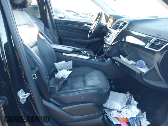 2015 Mercedes-Benz M 400 with VIN 4JGDA5GB4FA561576, listed as a IAAI auction lot 41588431 with 186,366 mi miles and . Bid and sale history available at DreamBid. Image 5.