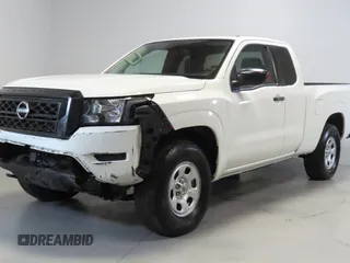 2024 Nissan Frontier SV z VIN 1N6ED1CM3RN642238, wystawiony jako Copart lot #55664185 z przebiegiem 2 233 mil mil oraz Szkoda całkowita • Salvage title. Historia ofert i sprzedaży dostępna na DreamBid. Obrazek 2.
