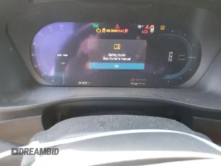 2023 Volvo C40 Plus с VIN YV4ED3GL3P2059521, выставлен на аукционе Copart как лот 54053395 с пробегом 24 902 миль миль и Списание • Salvage title. История ставок и продаж доступна на DreamBid. Изображение 9.