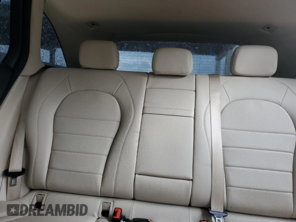 2018 Mercedes-Benz GLC 300 с VIN WDC0G4JB2JV066938, выставлен на аукционе Copart как лот 56645915 с пробегом 131 055 миль миль и Чистый • Clean title. История ставок и продаж доступна на DreamBid. Изображение 10.
