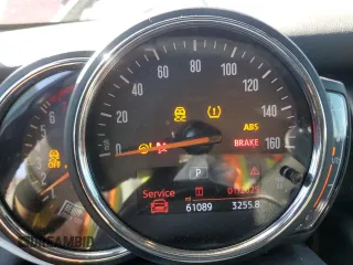 2019 MINI Convertible Cooper S z VIN WMWWG9C53K3E40071, wystawiony jako Copart lot #49553025 z przebiegiem 61 089 mil mil oraz Szkoda całkowita • Salvage title. Historia ofert i sprzedaży dostępna na DreamBid. Obrazek 9.