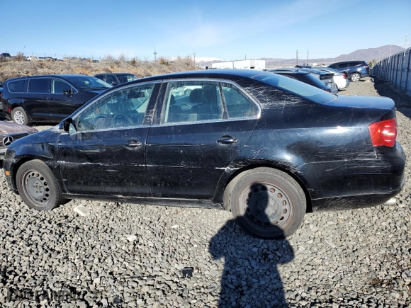 2005 Volkswagen Jetta Sedan 2.5L with VIN 3VWRG71K85M604697, listed as a Copart auction lot 42790635 with 179,281 mi miles and Salvage Title. Bid and sale history available at carsss.com. Image 2.