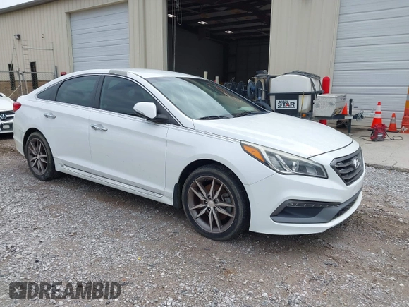 2015 Hyundai Sonata Sport with VIN 5NPE34AB1FH193503, listed as a IAAI auction lot 42195408 with 117,677 mi miles and . Bid and sale history available at carsss.com. Image 1.