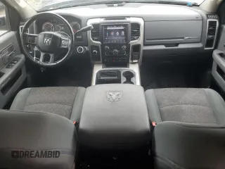 2018 Ram 3500 Big Horn z VIN 3C63RRHL0JG199965, wystawiony jako Copart lot #59881035 z przebiegiem 108 305 mil mil oraz Czysty tytuł • Clean title. Historia ofert i sprzedaży dostępna na DreamBid. Obrazek 8.