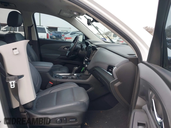 2019 Chevrolet Traverse Premier with VIN 1GNERKKW3KJ165652, listed as a IAAI auction lot 41547941 with 84,713 mi miles. Bid and sale history available at carsss.com. Image 5.