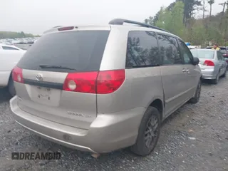 2006 Toyota Sienna CE with VIN 5TDZA23C16S557267, listed as a IAAI auction lot 41976547 with 256,192 mi miles. Bid and sale history available at carsss.com. Image 4.
