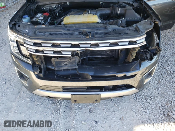 2018 Ford Expedition Limited with VIN 1FMJU2AT3JEA23317, listed as a Copart auction lot 77024254 with 120,438 mi miles and Salvage title. Bid and sale history available at DreamBid. Image 12.