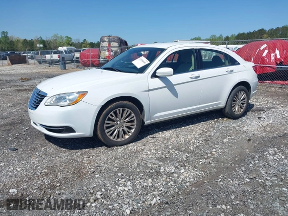 2014 Chrysler 200 LX with VIN 1C3CCBABXEN206344, listed as a IAAI auction lot 41956600 with 280,000 mi miles. Bid and sale history available at carsss.com. Image 2.