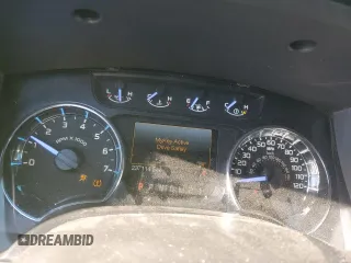 2011 Ford F-150 XL с VIN 1FTFW1EF2BFB52020, выставлен на аукционе Copart как лот 41364305 с пробегом 237 114 миль миль и Списание • Salvage title. История ставок и продаж доступна на DreamBid. Изображение 9.