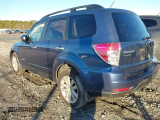 2012 Subaru Forester 2.5X Premium with VIN JF2SHBCC1CH453747, listed as a IAAI auction lot 41223954 with 161,654 mi miles. Bid and sale history available at carsss.com. Image 3.