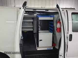 2015 Chevrolet Express Cargo with VIN 1GCWGFCF9F1167047, listed as a IAAI auction lot 42666478 with 169,647 mi miles and . Bid and sale history available at DreamBid. Image 44.