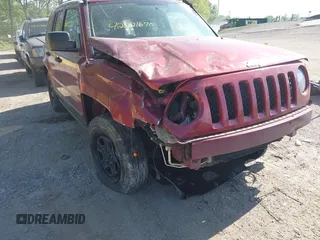 2016 Jeep Patriot Sport with VIN 1C4NJPBA7GD528395, listed as a IAAI auction lot 42221670 with 116,897 mi miles and . Bid and sale history available at DreamBid. Image 6.
