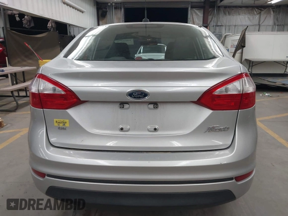 2015 Ford Fiesta SE with VIN 3FADP4BJXFM133631, listed as a IAAI auction lot 41835888 with 51,562 mi miles. Bid and sale history available at carsss.com. Image 17.