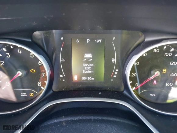 2018 Jeep Compass Latitude with VIN 3C4NJCBB7JT495367, listed as a IAAI auction lot 41590982 with 50,420 mi miles. Bid and sale history available at carsss.com. Image 7.