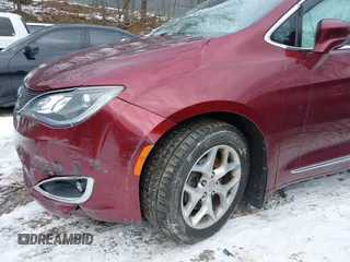 2017 Chrysler Pacifica Touring L Plus with VIN 2C4RC1EG6HR652908, listed as a IAAI auction lot 41381104 with 82,186 mi miles and . Bid and sale history available at DreamBid. Image 21.