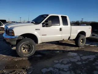 2003 Ford Super Duty F-250 XL with VIN 1FTNX21PX3EC59160, listed as a Copart auction lot 88011045 with 232,091 mi miles and Non Repairable. Bid and sale history available at carsss.com. Image 1.