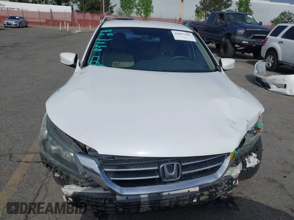 2015 Honda Accord Sedan LX with VIN 1HGCR2F36FA059199, listed as a IAAI auction lot 42097205 with 100,505 mi miles. Bid and sale history available at carsss.com. Image 13.