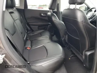 2019 Jeep Compass Latitude z VIN 3C4NJDBB8KT850859, wystawiony jako Copart lot #62680455 z przebiegiem 34 626 mil mil oraz Szkoda całkowita • Salvage title. Historia ofert i sprzedaży dostępna na DreamBid. Obrazek 11.