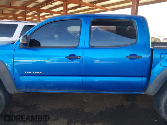 2009 Toyota Tacoma PreRunner with VIN 3TMJU62N69M072481, listed as a IAAI auction lot 41425389 with 212,723 mi miles. Bid and sale history available at carsss.com. Image 14.