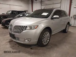 2012 Lincoln MKX with VIN 2LMDJ8JK2CBL11381, listed as a IAAI auction lot 41991914 with 157,193 mi miles and . Bid and sale history available at DreamBid. Image 2.