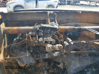 1999 Ford F-350 z VIN 1FTWX32S0XEB73729, wystawiony jako Copart lot #46487445 z przebiegiem Nie podano mil oraz Szkoda całkowita • Salvage title. Historia ofert i sprzedaży dostępna na DreamBid. Obrazek 9.