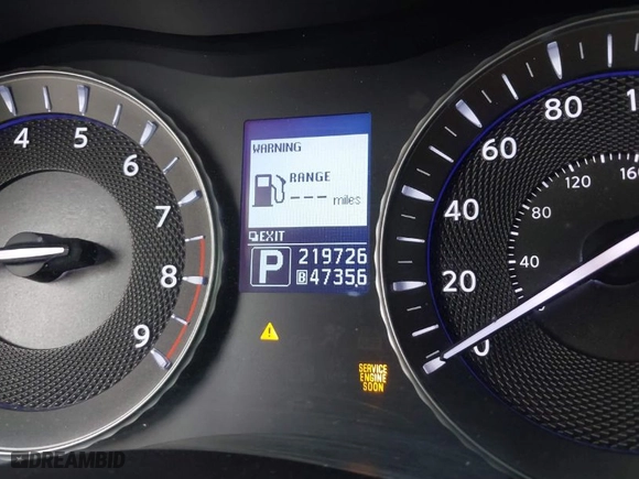 2013 Infiniti M37 with VIN JN1BY1AP0DM514046, listed as a IAAI auction lot 42031499 with 219,726 mi miles. Bid and sale history available at carsss.com. Image 7.