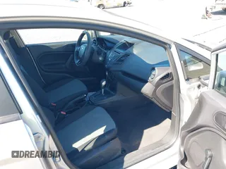 2017 Ford Fiesta S z VIN 3FADP4AJ4HM132253, wystawiony jako IAAI lot #42020157 z przebiegiem 70 942 mil mil oraz . Historia ofert i sprzedaży dostępna na DreamBid. Obrazek 5.
