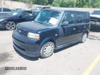 2006 Scion xB z VIN JTLKT324164064751, wystawiony jako IAAI lot #42450248 z przebiegiem 131 649 mil mil oraz . Historia ofert i sprzedaży dostępna na DreamBid. Obrazek 2.