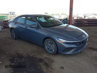 2024 Hyundai Elantra SEL with VIN KMHLM4DG2RU785963, listed as a IAAI auction lot 42609774 with 40,961 mi miles and . Bid and sale history available at DreamBid. Image 1.
