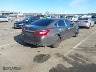 2017 Nissan Altima 2.5 SR with VIN 1N4AL3AP9HC133798, listed as a IAAI auction lot 41582890 with 57,440 mi miles. Bid and sale history available at carsss.com. Image 4.