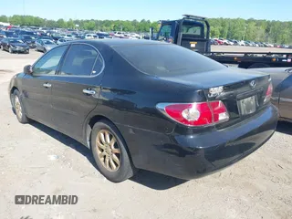 2003 Lexus ES with VIN JTHBF30G530122037, listed as a IAAI auction lot 42051319 with Not Provided miles. Bid and sale history available at carsss.com. Image 3.