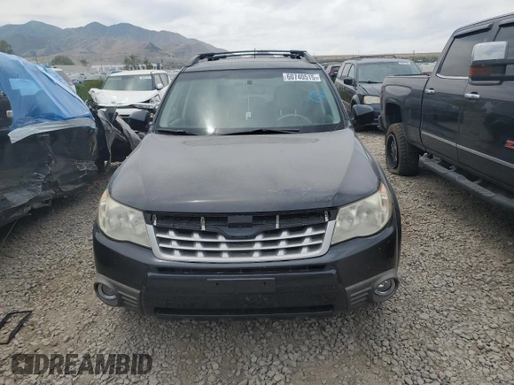2013 Subaru Forester X Limited with VIN JF2SHAFCXDH427820, listed as a Copart auction lot 60740515 with 154,449 mi miles and Clean title. Bid and sale history available at DreamBid. Image 5.
