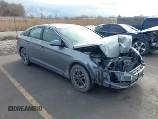 2016 Hyundai Sonata 2.4L SE with VIN 5NPE24AF6GH316865, listed as a IAAI auction lot 41313483 with 131,047 mi miles. Bid and sale history available at carsss.com. Image 1.