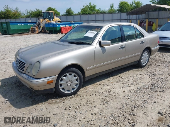 1999 Mercedes-Benz E 320 with VIN WDBJF65H9XA899139, listed as a IAAI auction lot 42154260 with Not Provided miles and . Bid and sale history available at DreamBid. Image 2.