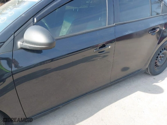 2013 Chevrolet Cruze LS with VIN 1G1PB5SH4D7228596, listed as a IAAI auction lot 41789731 with NaN miles. Bid and sale history available at carsss.com. Image 13.