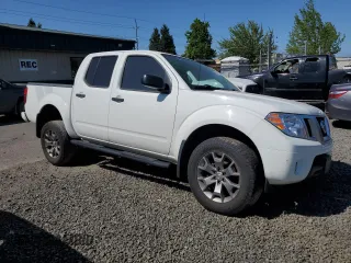 2020 Nissan Frontier SV z VIN 1N6ED0EB4LN711581, wystawiony jako Copart lot #55808795 z przebiegiem 72 339 mil mil oraz Szkoda całkowita • Salvage title. Historia ofert i sprzedaży dostępna na DreamBid. Obrazek 4.
