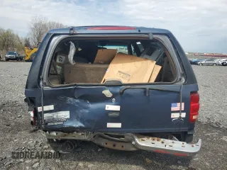 2000 Ford Expedition XLT with VIN 1FMRU1665YLB07502, listed as a Copart auction lot 52950825 with Not Provided miles and Salvage Title. Bid and sale history available at DreamBid. Image 6.