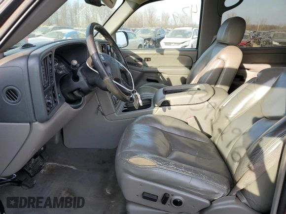 2006 Chevrolet Avalanche Z71 with VIN 3GNEK12Z16G113047, listed as a Copart auction lot 43922964 with 250,481 mi miles and Clean Title. Bid and sale history available at carsss.com. Image 7.