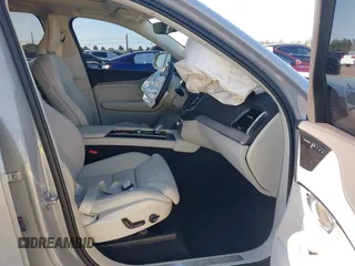 2024 Volvo XC90 Ultimate Bright Theme с VIN YV4062PF2R1205960, выставлен на аукционе IAAI как лот 41769638 с пробегом 33 248 миль миль и . История ставок и продаж доступна на DreamBid. Изображение 5.