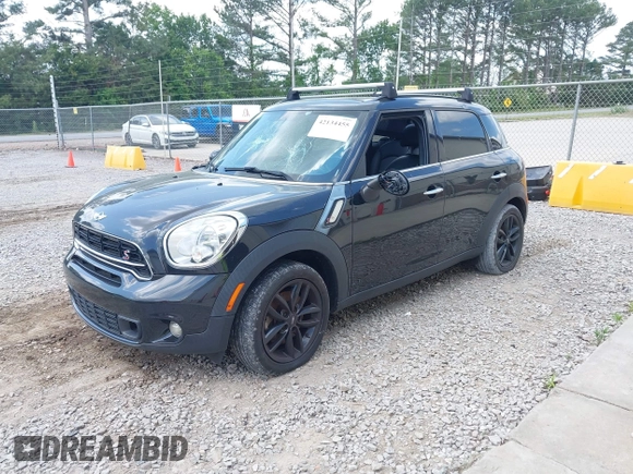 2016 MINI Countryman S with VIN WMWZC3C58GWP53495, listed as a IAAI auction lot 42134455 with 92,862 mi miles and . Bid and sale history available at DreamBid. Image 2.