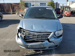 2006 Chrysler Town & Country LWB Limited with VIN 2A8GP64L96R797924, listed as a Copart auction lot 70880904 with 107,324 mi miles and Salvage Title. Bid and sale history available at carsss.com. Image 5.