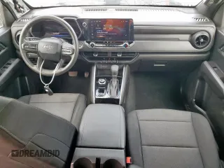 2024 Chevrolet Colorado 4WD Trail Boss z VIN 1GCPTEEK9R1161760, wystawiony jako Copart lot #58703945 z przebiegiem Nie podano mil oraz Szkoda całkowita • Salvage title. Historia ofert i sprzedaży dostępna na DreamBid. Obrazek 8.