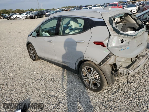 2021 Chevrolet Bolt EV Premier z VIN 1G1FZ6S04M4113134, wystawiony jako Copart lot #88073515 z przebiegiem 86 593 mil mil oraz Nie do naprawy • Non repairable. Historia ofert i sprzedaży dostępna na DreamBid. Obrazek 2.