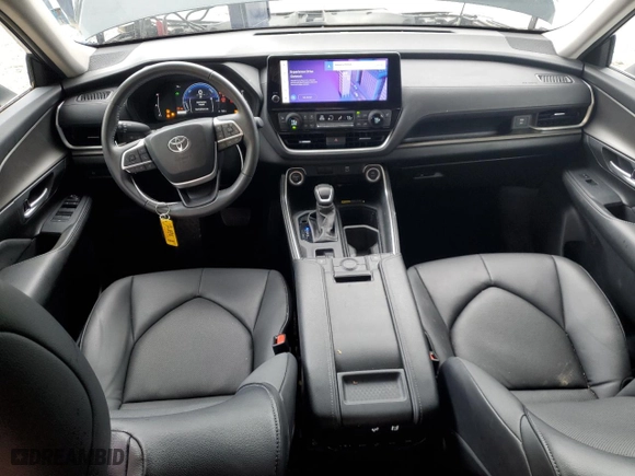 2024 Toyota Grand Highlander Hybrid XLE with VIN 5TDABAA59RS000085, listed as a Copart auction lot 78534664 with NaN miles and Salvage Title. Bid and sale history available at carsss.com. Image 8.