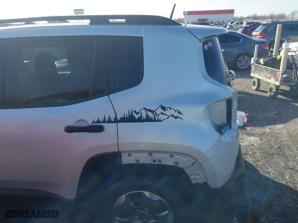 2017 Jeep Renegade Sport with VIN ZACCJAAH3HPF00275, listed as a IAAI auction lot 41353370 with 134,479 mi miles. Bid and sale history available at carsss.com. Image 17.