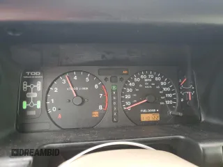 2002 Isuzu Trooper S z VIN JACDJ58X427J10541, wystawiony jako Copart lot #88672255 z przebiegiem 110 122 mil mil oraz Szkody całkowita. Historia ofert i sprzedaży dostępna na DreamBid. Obrazek 9.