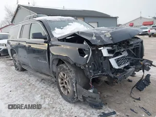 2019 Chevrolet Suburban LT z VIN 1GNSKHKC3KR172179, wystawiony jako IAAI lot #41380498 z przebiegiem 127 147 mil mil oraz . Historia ofert i sprzedaży dostępna na DreamBid. Obrazek 1.