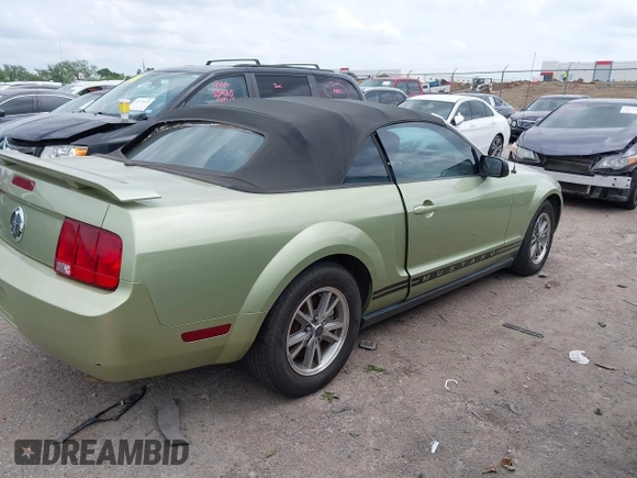 2005 Ford Mustang Deluxe with VIN 1ZVFT84N555249312, listed as a IAAI auction lot 42145721 with 334,417 mi miles. Bid and sale history available at carsss.com. Image 4.